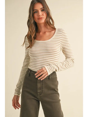 Straight Forward - Long Sleeve Top Taupe